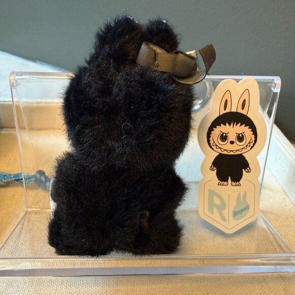 THE MONSTERS Pin for Love Series-Vinyl Plush Pendant Blind Box (Confirmed R) - Picture 3 of 3